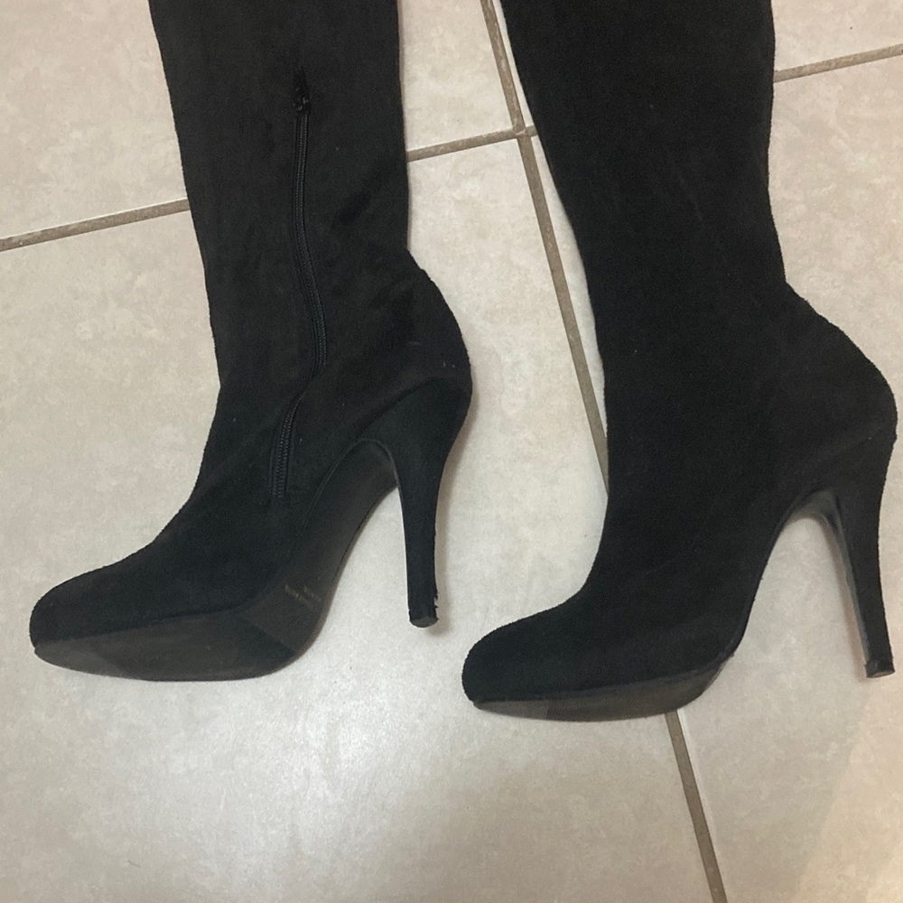 Black Over-the-Knee Boots - Picture 4 of 9